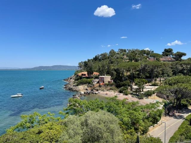 Appartamento "Casa Girasole" Con Accesso Diretto Alla Spiaggia Porto Santo Stefano  Eksteriør bilde